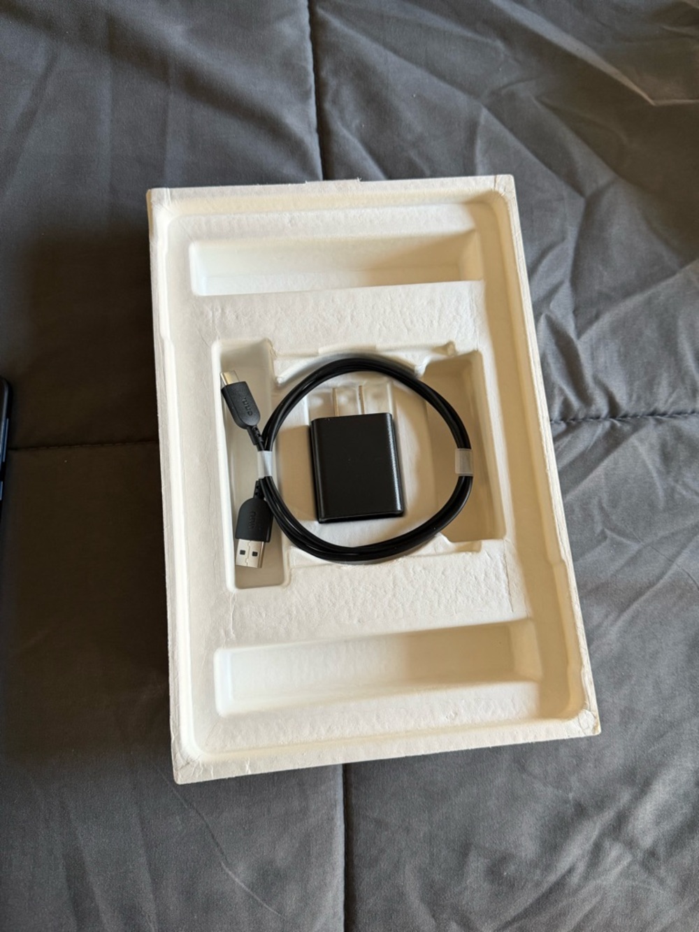 Black Tablet - Versatile Touchscreen Tablet - Picture 3 of 6